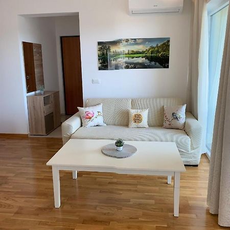 The Magic Sea View Apartments بودفا المظهر الخارجي الصورة